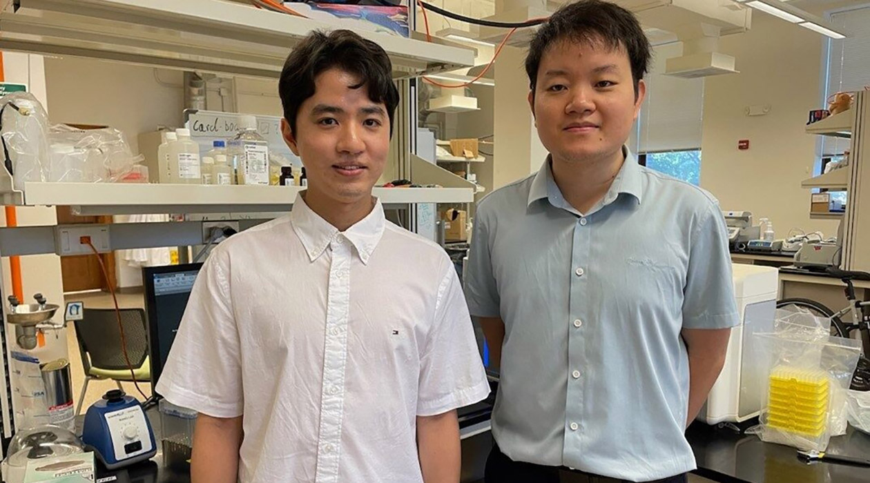 Researchers Joonsu Han (left) and Hua Wang