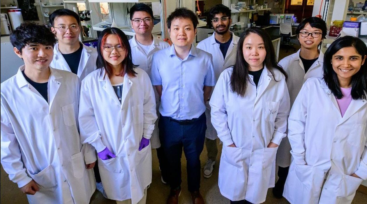  Assistant Professor Hua Wang of the Department of Materials Science and Engineering