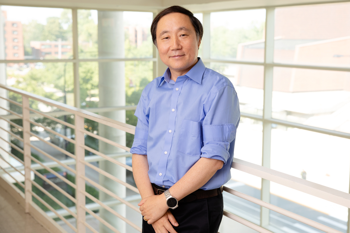 Chemistry professor Yi Lu led a team that developed a technique that allows DNAzymes to cut double-stranded DNA, enabling a wide range of genetic engineering applications.