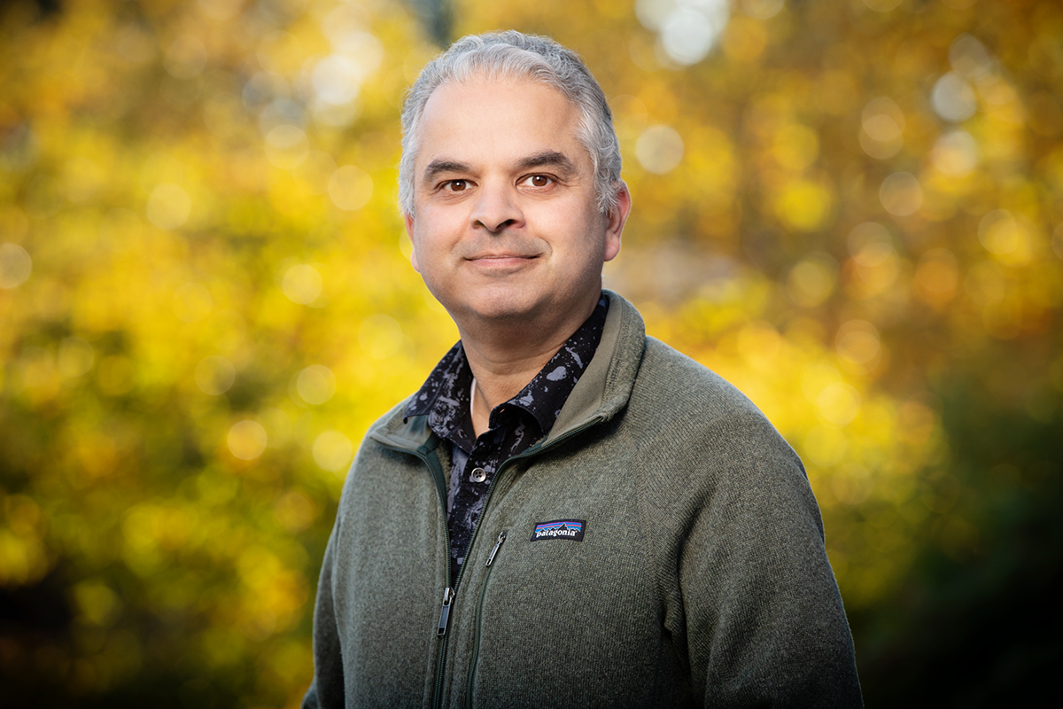 U. of I. anthropology professor Ripan Malhi and his colleagues found genomic evidence linking present-day members of the Muwekma Ohlone Tribe in the San Francisco Bay Area with individuals who lived in the region several hundred to 2,000 years ago.